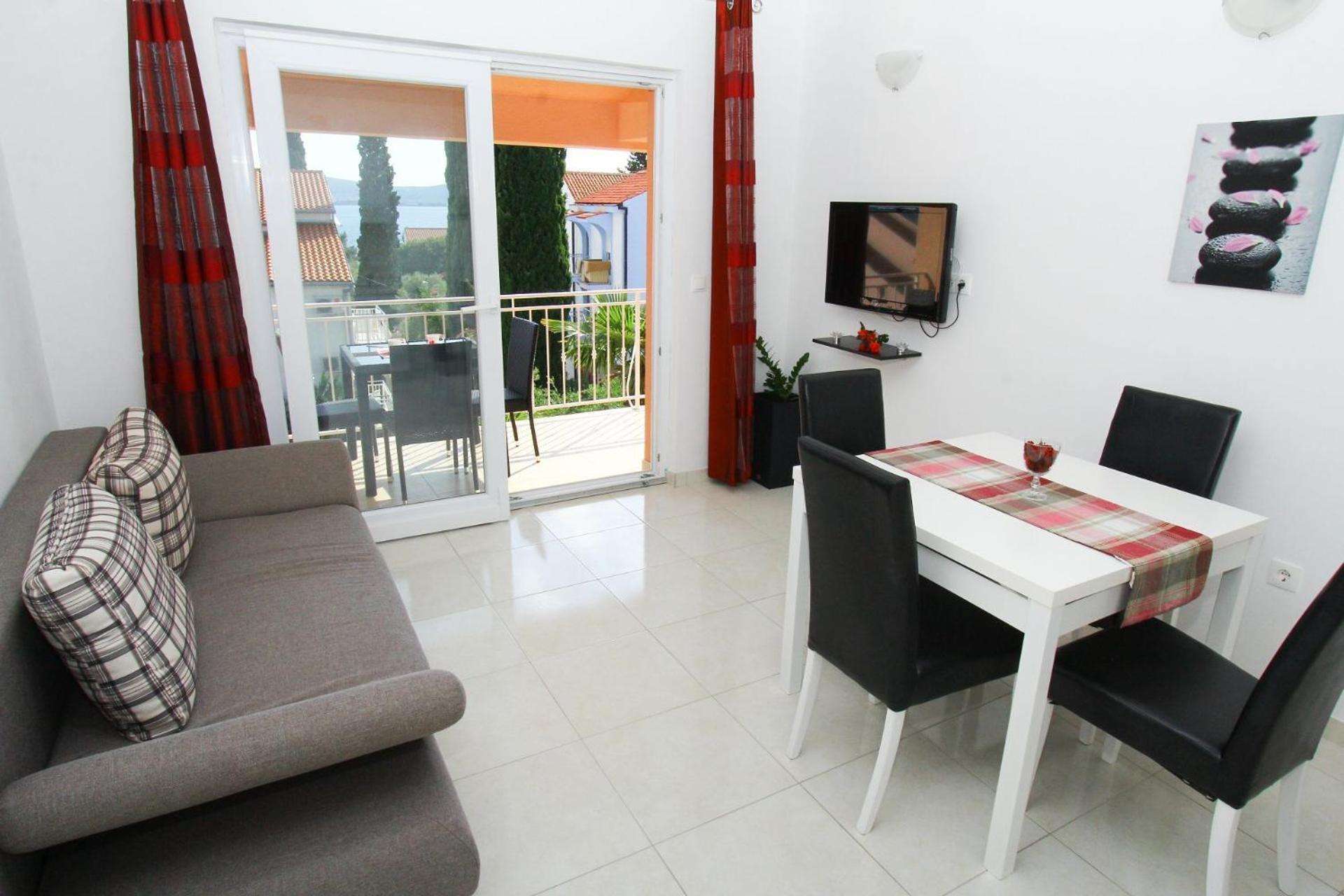 Apartments Renato Sveti Filip i Jakov Ngoại thất bức ảnh
